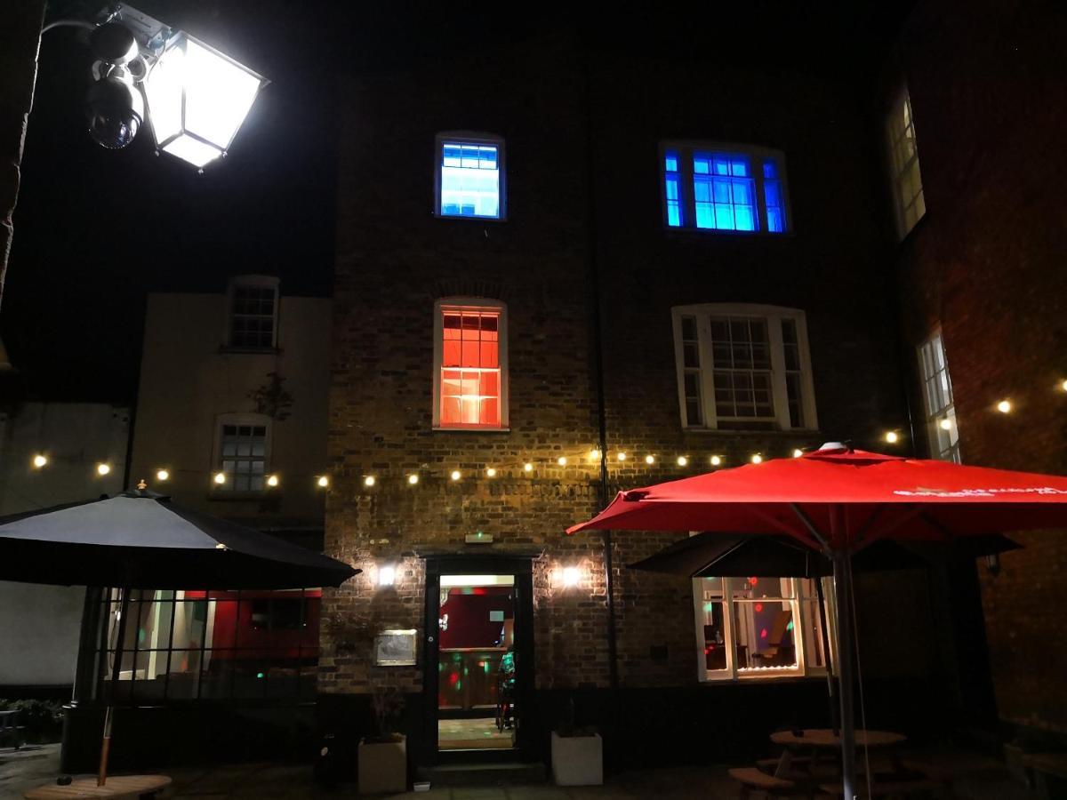 The Commercial Bar & Hotel Chester Dış mekan fotoğraf